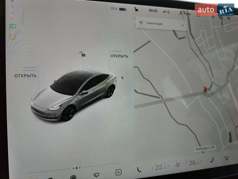Седан Tesla Model 3 2018 в Львове