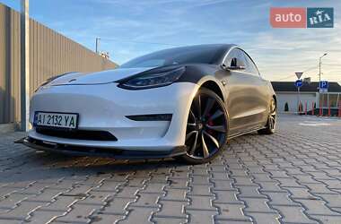 Седан Tesla Model 3 2020 в 