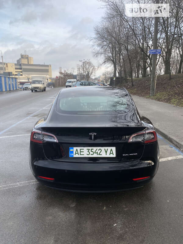 Седан Tesla Model 3 2020 в Днепре