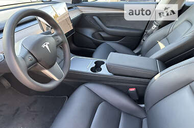 Седан Tesla Model 3 2022 в Виннице