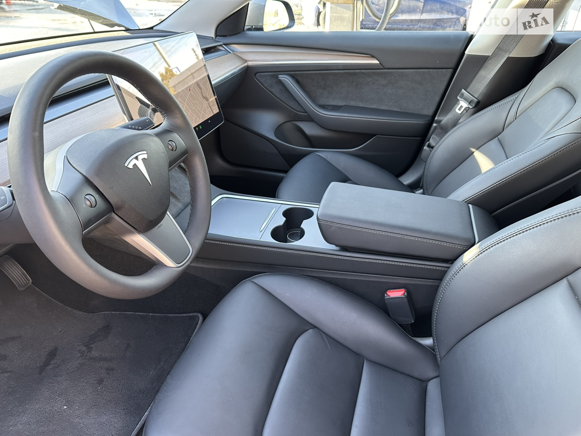 2022 Tesla Model 3 - мініатюра 16