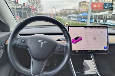 Седан Tesla Model 3 2019 в Дніпрі