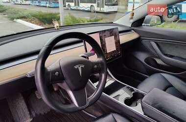 Седан Tesla Model 3 2019 в Дніпрі