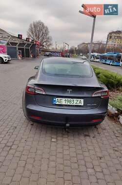 Седан Tesla Model 3 2019 в Дніпрі
