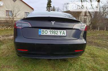 Седан Tesla Model 3 2019 в Тернополі