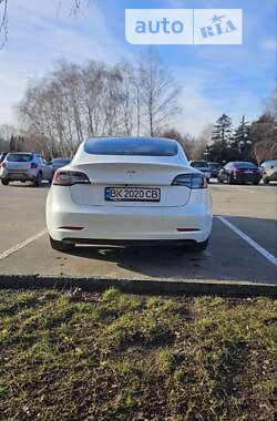 Седан Tesla Model 3 2019 в Кривом Роге