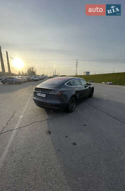 Седан Tesla Model 3 2017 в 