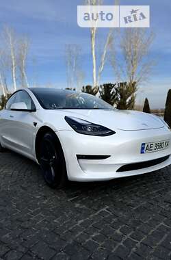 Седан Tesla Model 3 2021 в Днепре