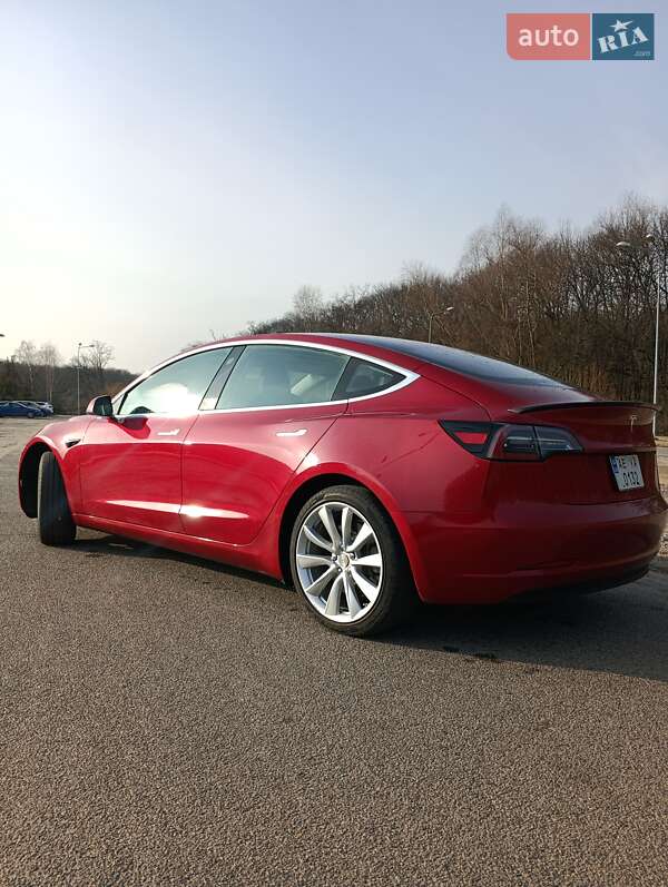 Седан Tesla Model 3 2018 в Днепре