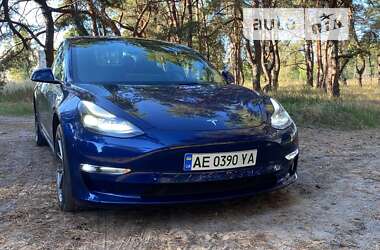 Седан Tesla Model 3 2022 в Дніпрі