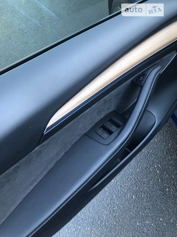 Седан Tesla Model 3 2022 в Одесі фото 23 Седан Tesla Model 3 2022 в Одесі