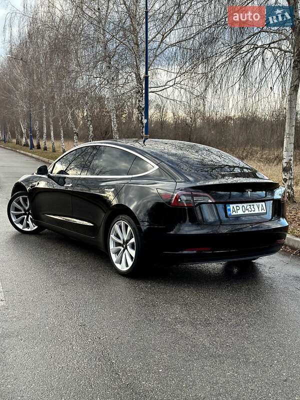 Седан Tesla Model 3 2018 в Запоріжжі
