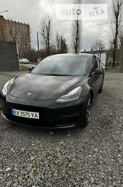 Седан Tesla Model 3 2020 в Киеве