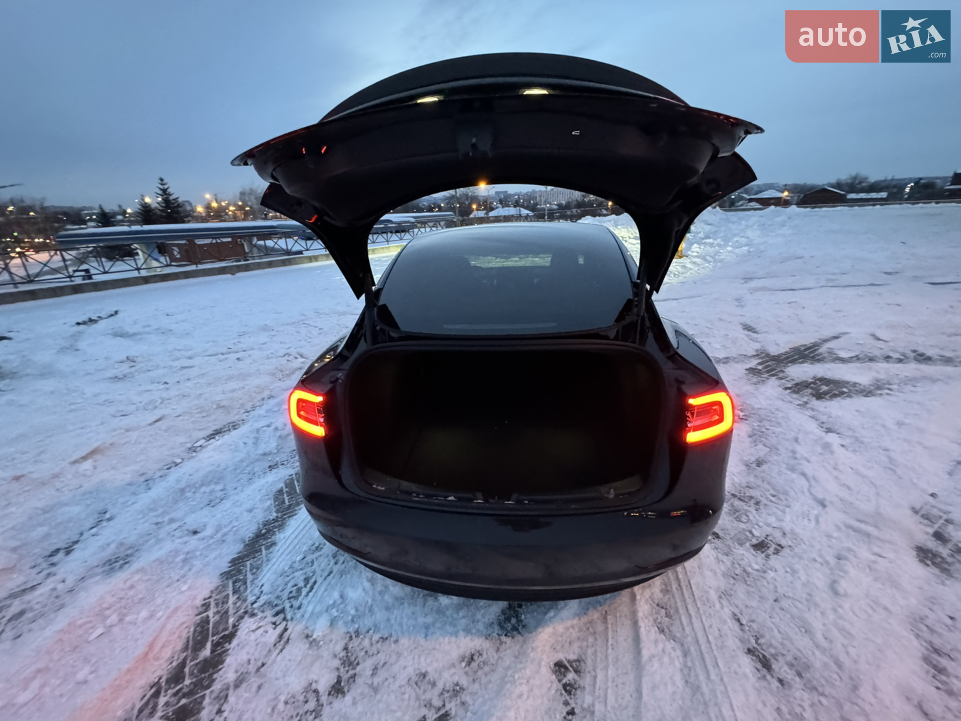 2022 Tesla Model 3 - мініатюра 25