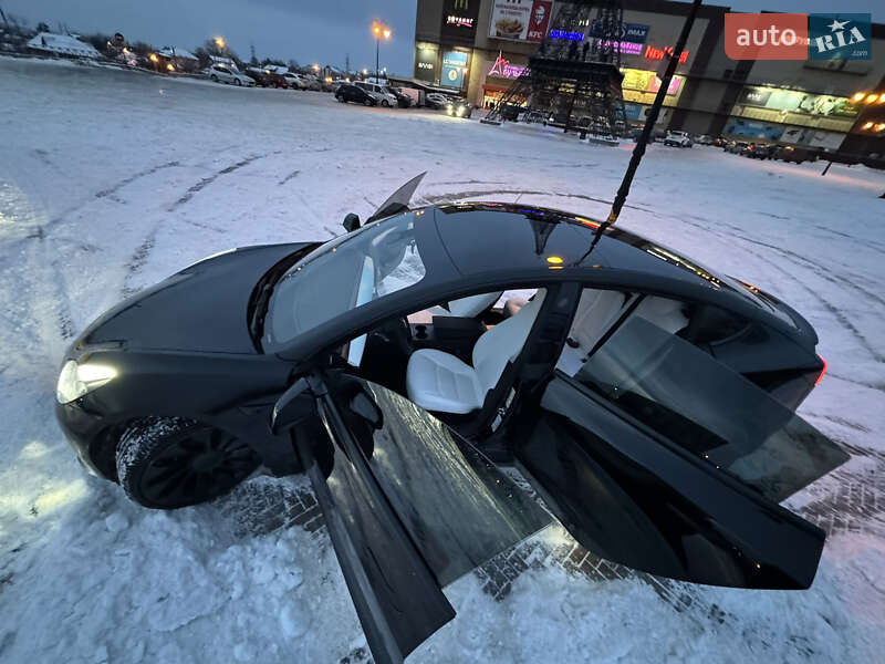 Седан Tesla Model 3 2022 в Києві фото 28 Седан Tesla Model 3 2022 в Києві