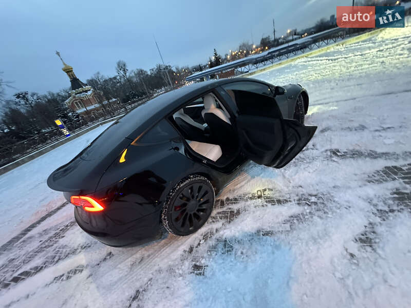 Седан Tesla Model 3 2022 в Киеве фото 18 Седан Tesla Model 3 2022 в Киеве