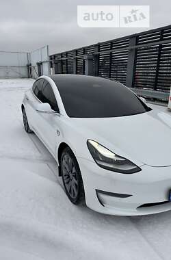 Седан Tesla Model 3 2019 в Киеве
