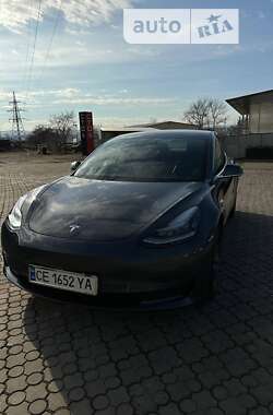 Седан Tesla Model 3 2019 в Черновцах