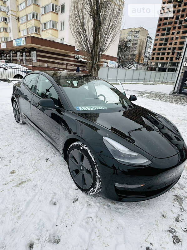 Tesla Model 3 2021