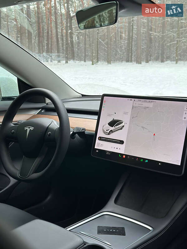 Седан Tesla Model 3 2021 в Києві