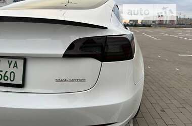 Седан Tesla Model 3 2023 в Одессе