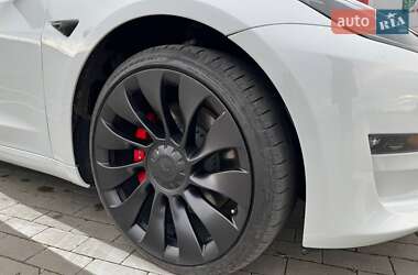 Седан Tesla Model 3 2023 в Одесі