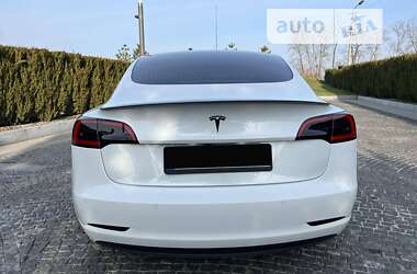 Седан Tesla Model 3 2020 в Кривому Розі