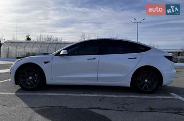 Седан Tesla Model 3 2019 в Львове