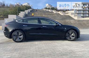 Седан Tesla Model 3 2019 в Одессе