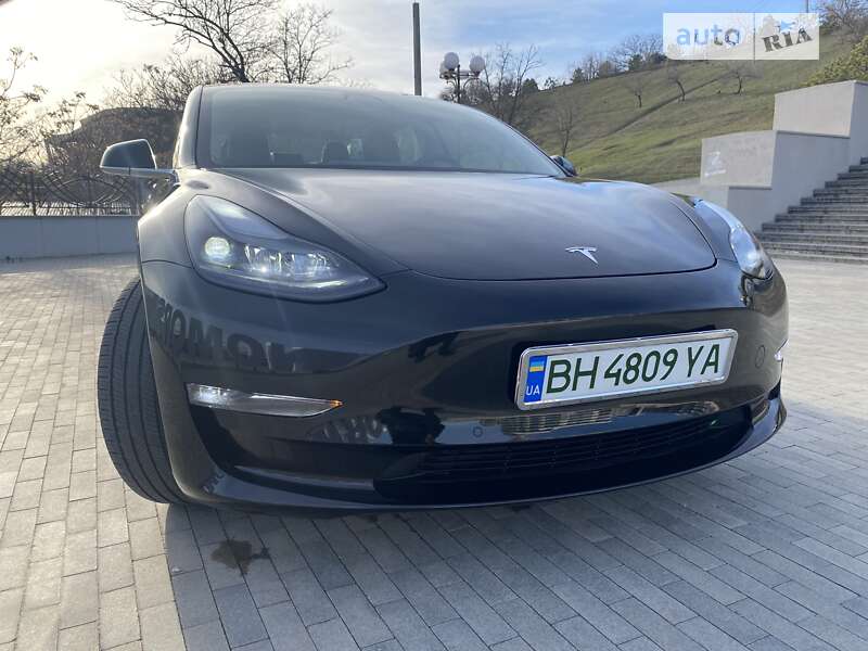 Tesla Model 3 2019