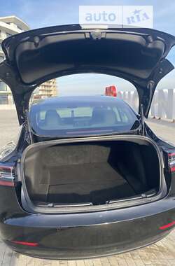 Седан Tesla Model 3 2019 в Одессе