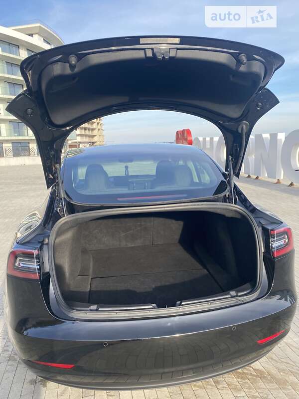 Седан Tesla Model 3 2019 в Одесі фото 25 Седан Tesla Model 3 2019 в Одесі