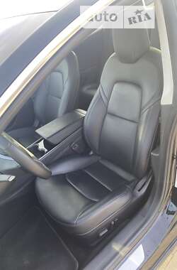 Седан Tesla Model 3 2019 в Одессе
