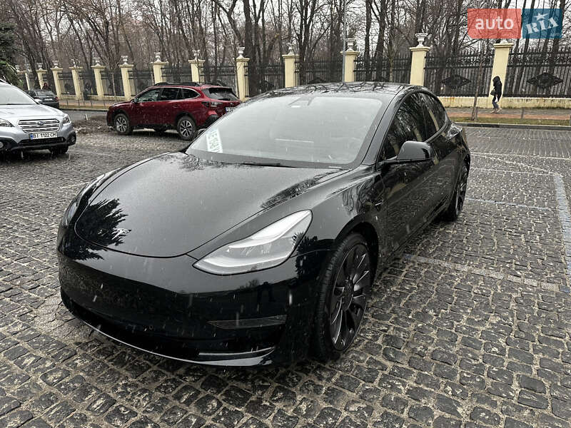 Tesla Model 3 2021