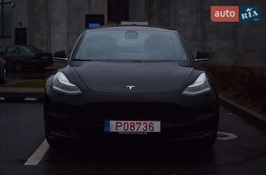 Седан Tesla Model 3 2018 в Киеве