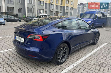 Седан Tesla Model 3 2021 в Ивано-Франковске