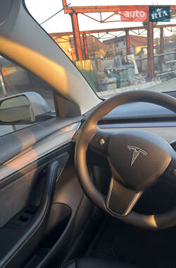 Седан Tesla Model 3 2021 в Луцке