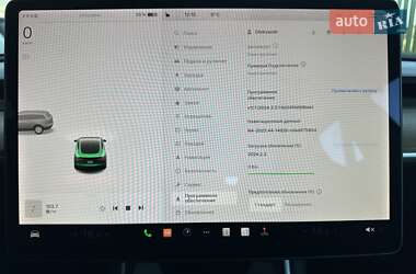 Седан Tesla Model 3 2019 в Ровно