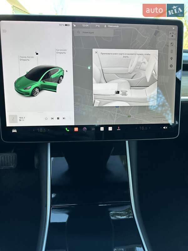 Седан Tesla Model 3 2019 в Ровно