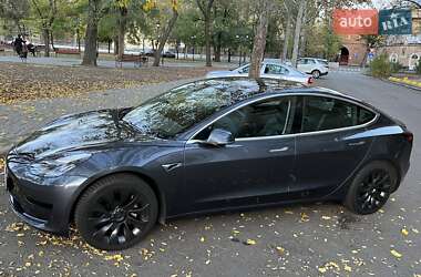 Седан Tesla Model 3 2019 в Николаеве