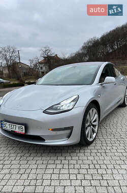 Седан Tesla Model 3 2018 в Львові