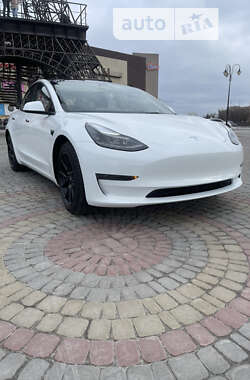 Седан Tesla Model 3 2023 в Харкові