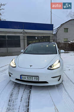 Седан Tesla Model 3 2020 в Києві