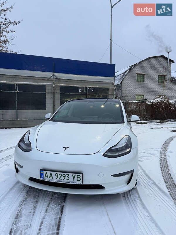 Седан Tesla Model 3 2020 в Києві фото 2 Седан Tesla Model 3 2020 в Києві