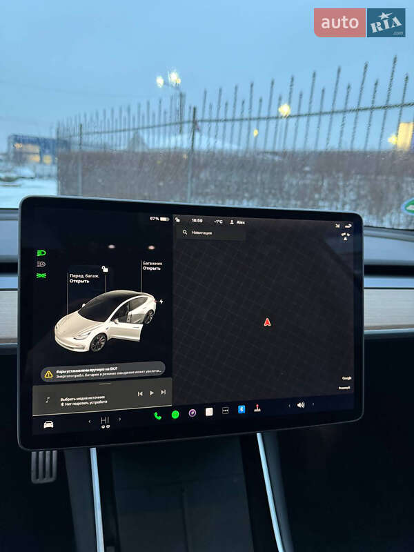 Седан Tesla Model 3 2020 в Києві