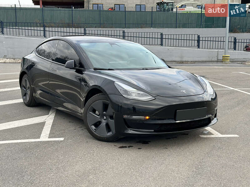 Tesla Model 3 2021