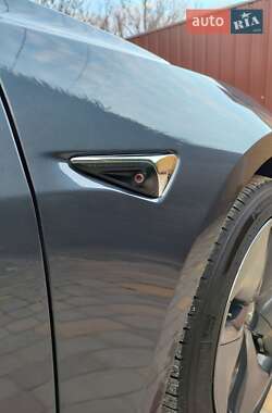 Седан Tesla Model 3 2019 в Запорожье