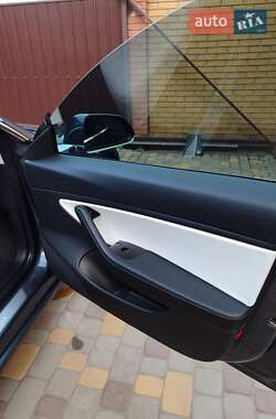 Седан Tesla Model 3 2019 в Запорожье