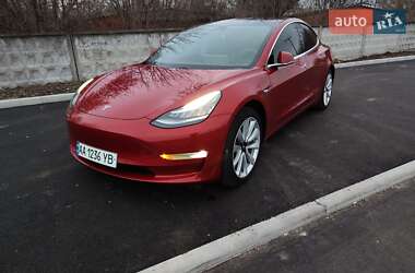 Седан Tesla Model 3 2018 в Борисполе