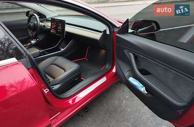Седан Tesla Model 3 2018 в Борисполе